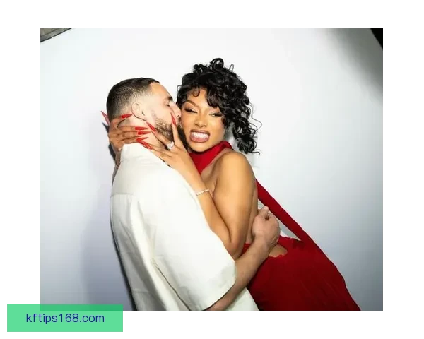 克莱汤普森女友梅根斯塔莉安演出时突感不适紧急送医引关注